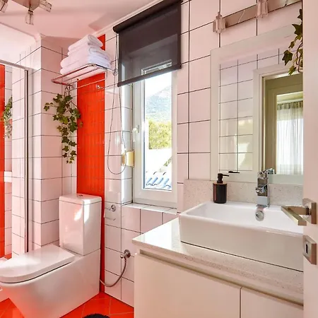 Apartment Breathtaking Sea View Flat In South Crete Keratokampos